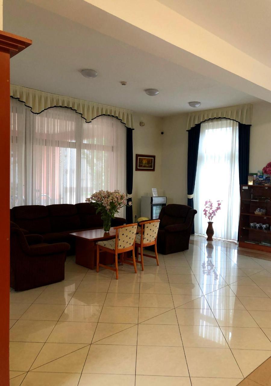 Hotel Imperial Gyogyszallo Es Gyogyfurdo Kiskoros Εξωτερικό φωτογραφία