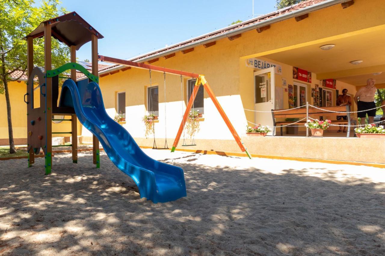 Hotel Imperial Gyogyszallo Es Gyogyfurdo Kiskoros Εξωτερικό φωτογραφία